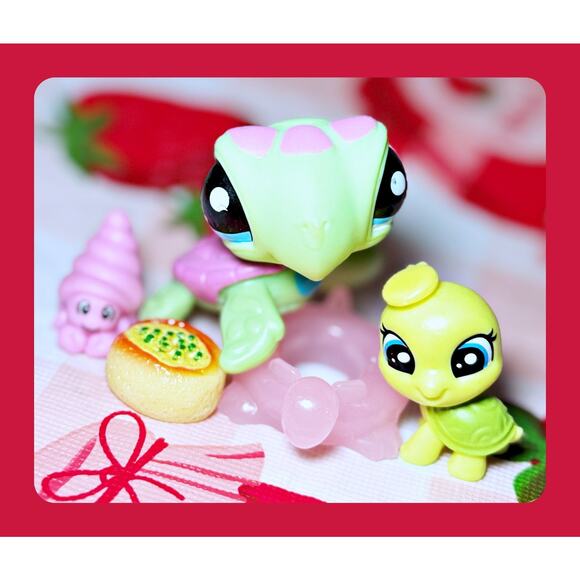Authentic LPS Littlest Pet Shop #1910 Green Pink Sea Turtle Blue Eyes & Baby - Picture 3 of 11